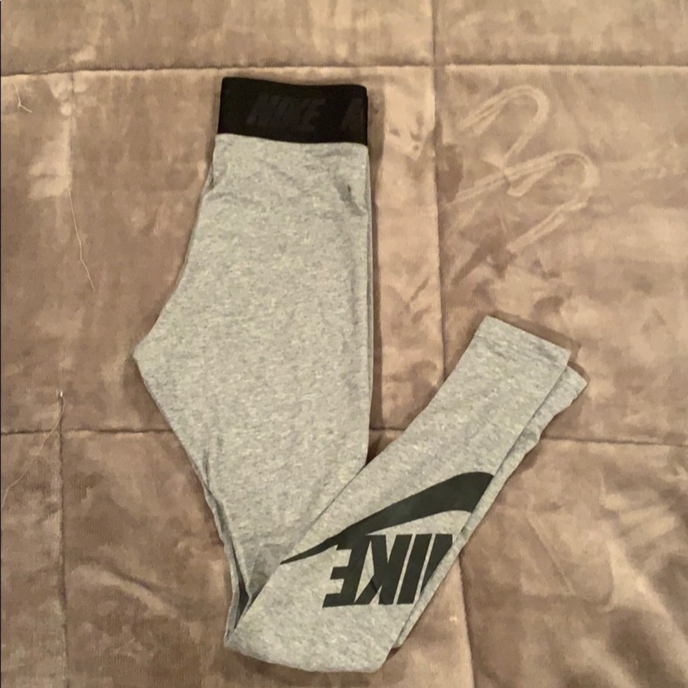 Nike leggings